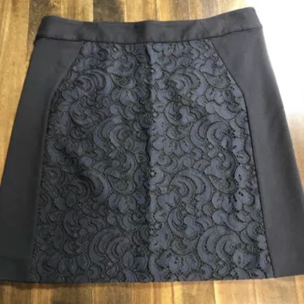 Ann Taylor LOFT Women’s Stretch Lace Pencil Skirt